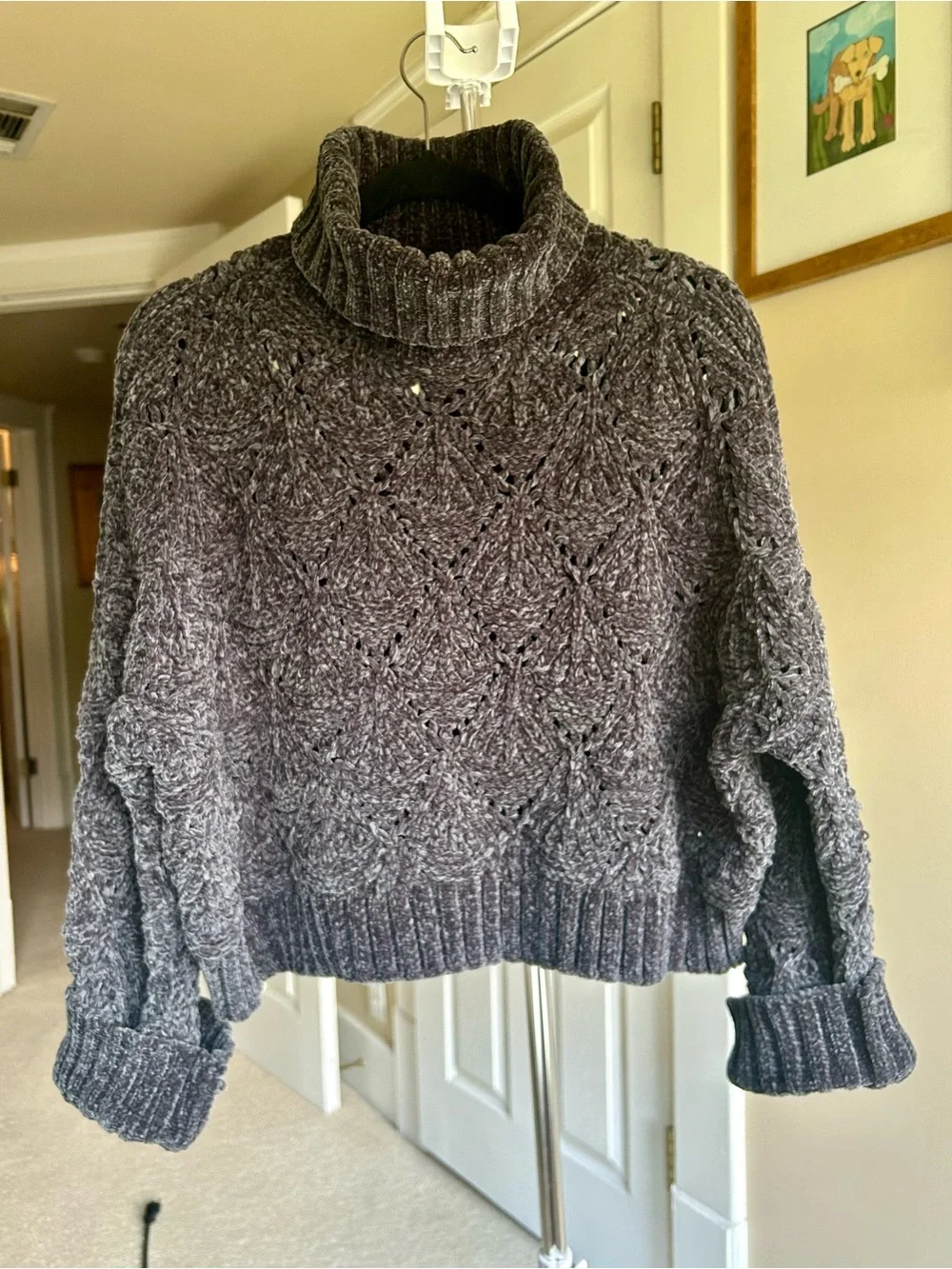 Women’s Cozy Charcoal chunky chenille Sweater. NWT by POL Small